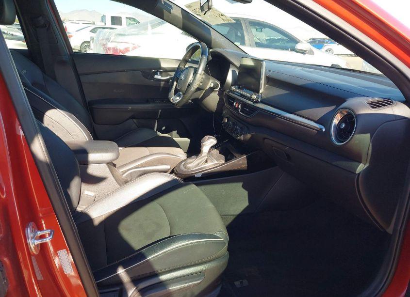 Photo 5 of 2021 Kia Forte GT-LINE (VIN 3KPF34AD1ME369148)