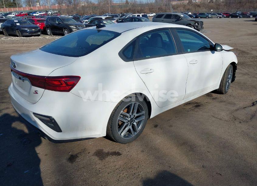 Photo 4 of 2019 Kia Forte S (VIN 3KPF34AD2KE017130)