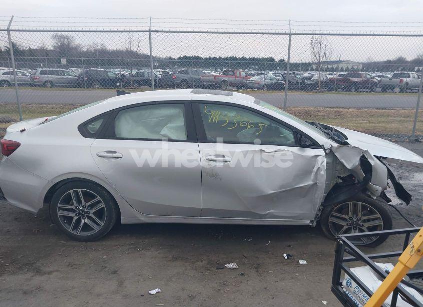 Photo 14 of 2019 Kia Forte S (VIN 3KPF34AD2KE026426)