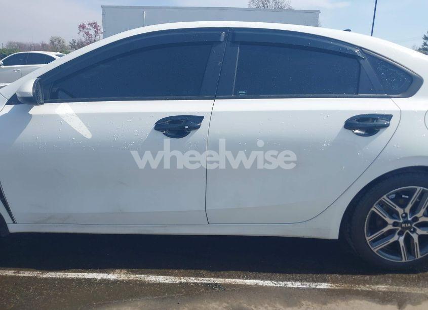 Photo 14 of 2019 Kia Forte S (VIN 3KPF34AD2KE028516)