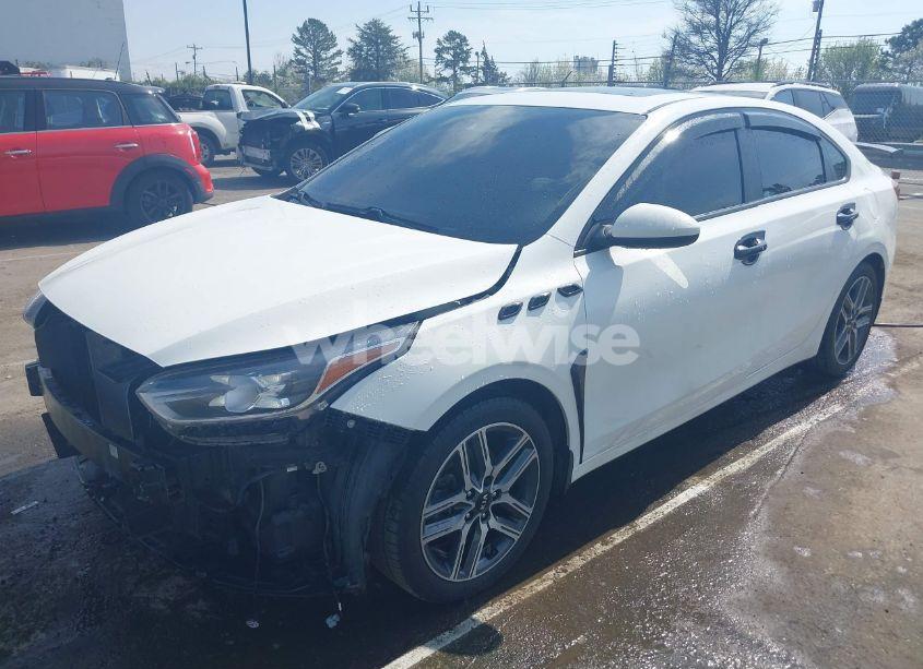 Photo 2 of 2019 Kia Forte S (VIN 3KPF34AD2KE028516)