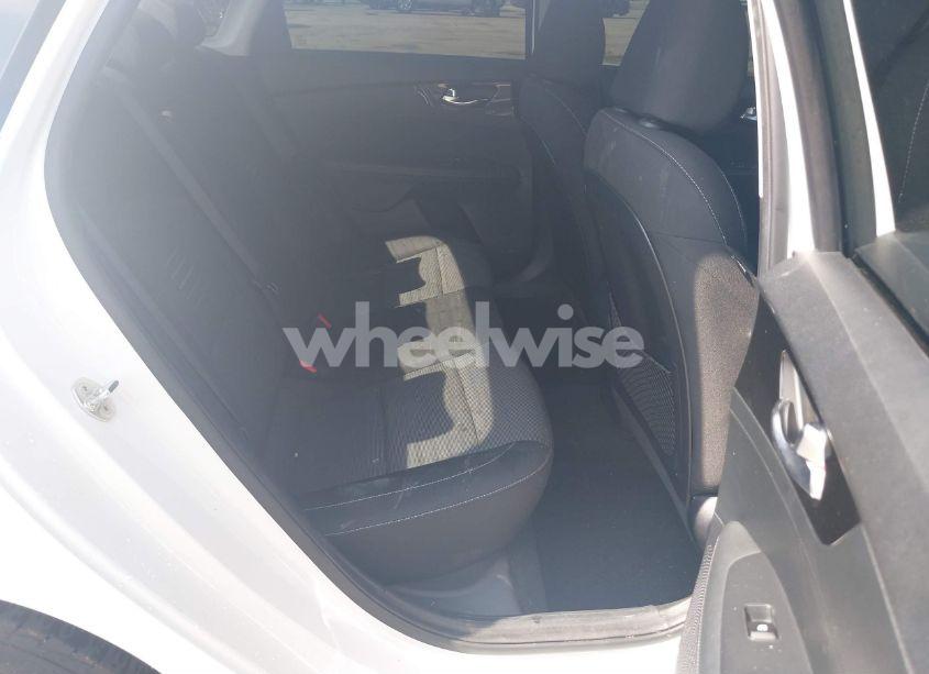 Photo 8 of 2019 Kia Forte S (VIN 3KPF34AD2KE028516)