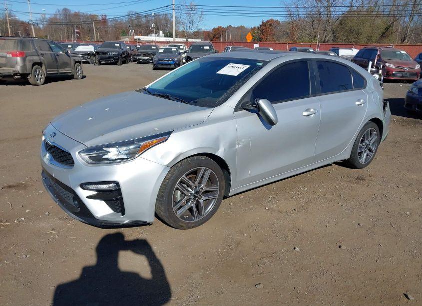 Photo 2 of 2019 Kia Forte S (VIN 3KPF34AD2KE046112)