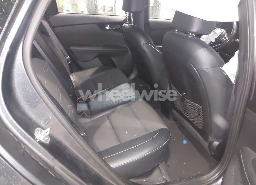 Photo 8 of 2021 Kia Forte GT-LINE (VIN 3KPF34AD2ME285551)