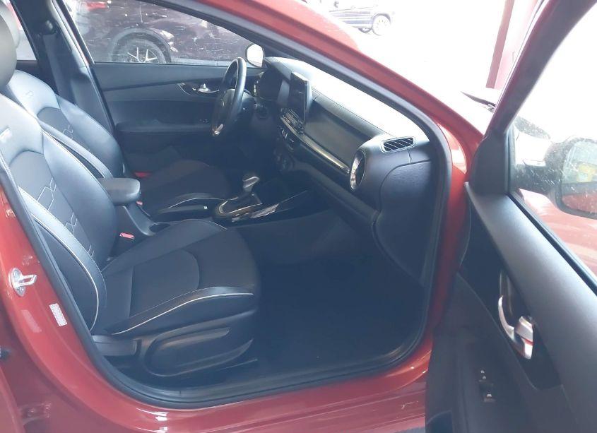 Photo 5 of 2021 Kia Forte GT-LINE (VIN 3KPF34AD2ME293536)