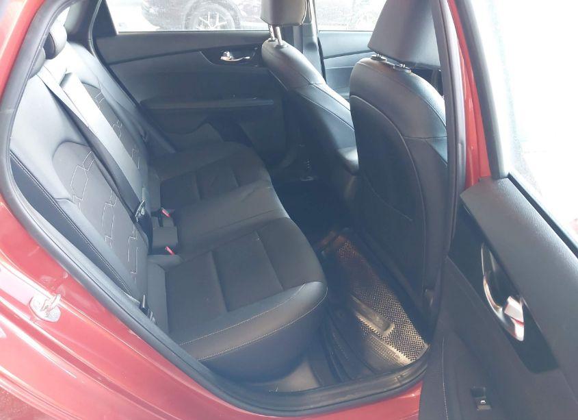 Photo 8 of 2021 Kia Forte GT-LINE (VIN 3KPF34AD2ME293536)