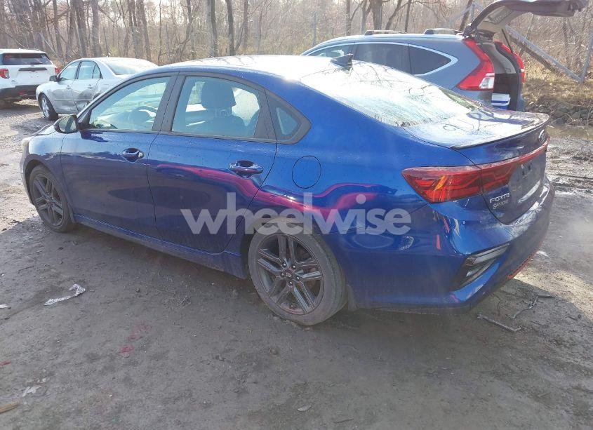 Photo 3 of 2021 Kia Forte GT-LINE (VIN 3KPF34AD2ME365349)