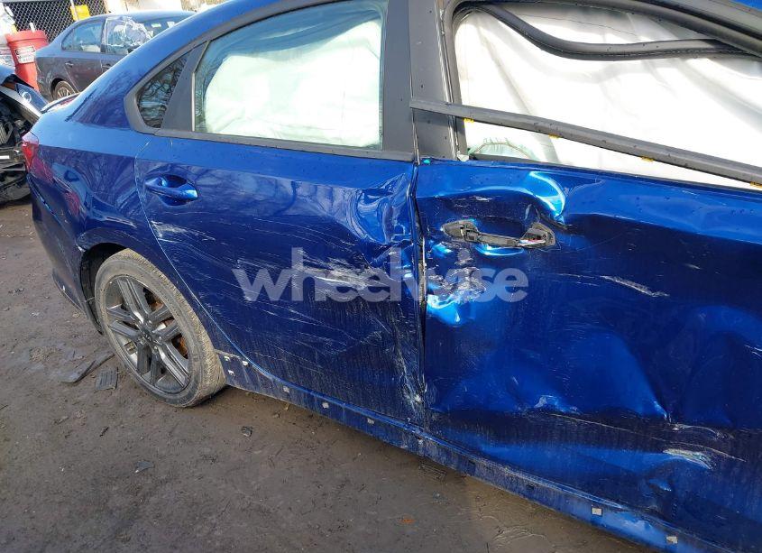 Photo 6 of 2021 Kia Forte GT-LINE (VIN 3KPF34AD2ME365349)