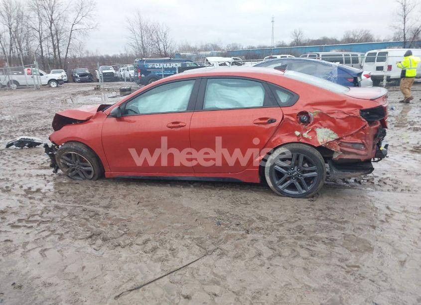 Photo 13 of 2021 Kia Forte GT-LINE (VIN 3KPF34AD2ME414064)