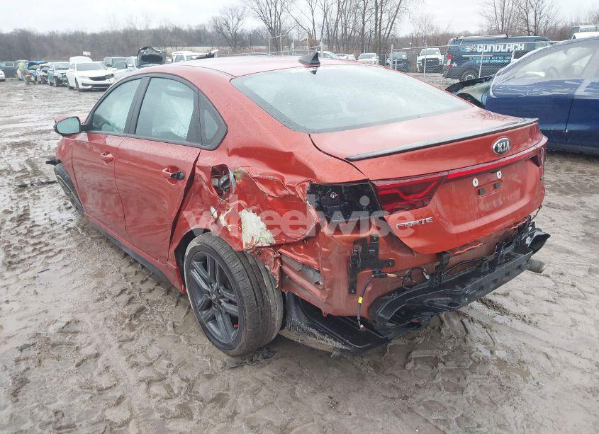Photo 3 of 2021 Kia Forte GT-LINE (VIN 3KPF34AD2ME414064)