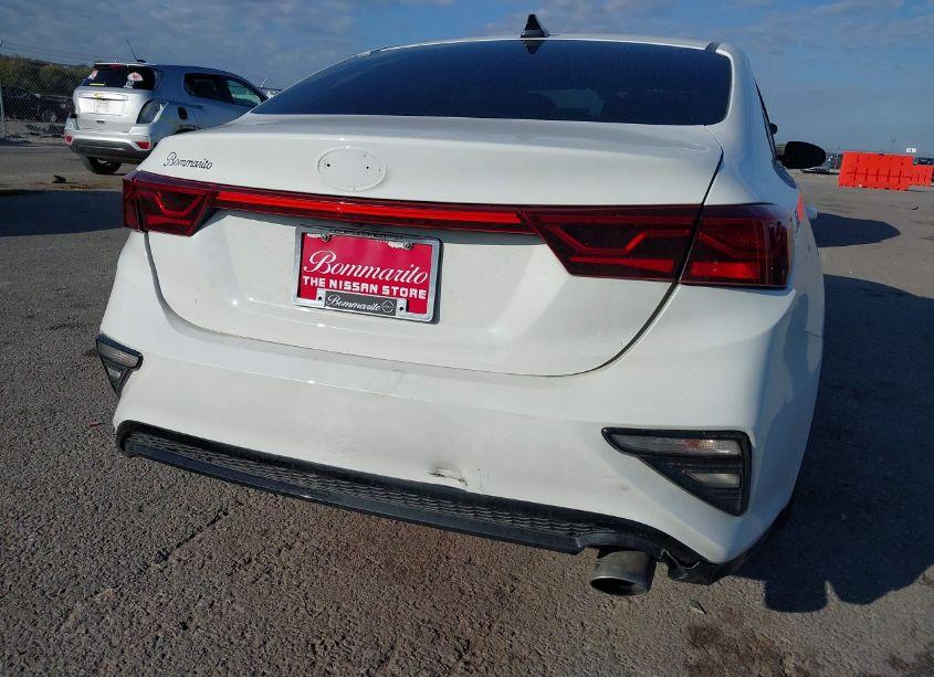 Photo 6 of 2019 Kia Forte S (VIN 3KPF34AD3KE012891)