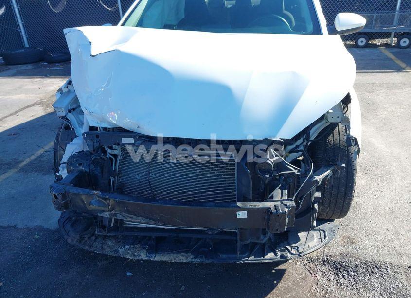 Photo 6 of 2019 Kia Forte S (VIN 3KPF34AD3KE025723)