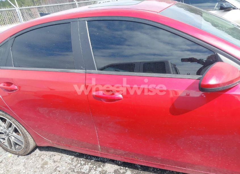 Photo 12 of 2019 Kia Forte S (VIN 3KPF34AD3KE048077)