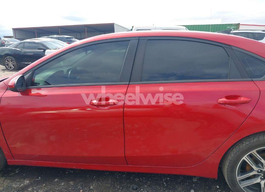 Photo 13 of 2019 Kia Forte S (VIN 3KPF34AD3KE048077)