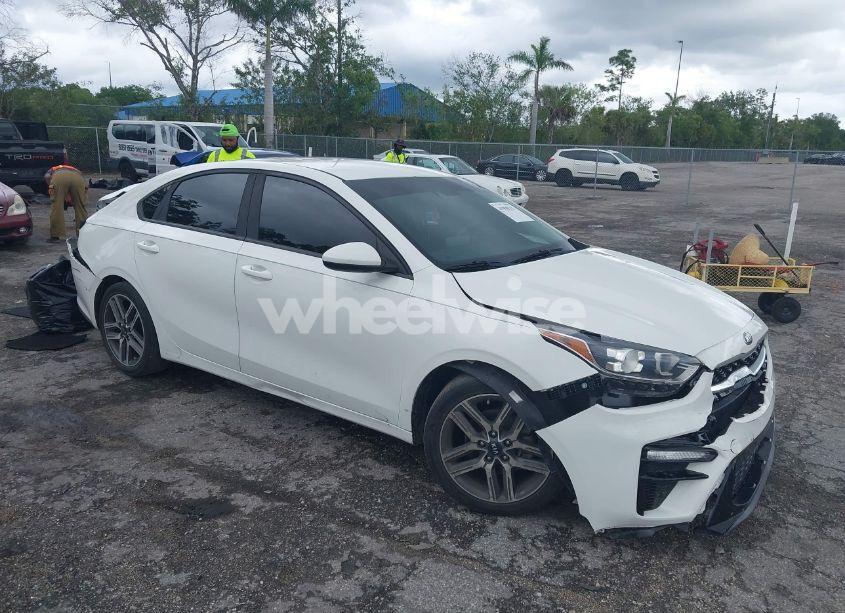 2019 Kia Forte S (VIN 3KPF34AD3KE119391) main photo
