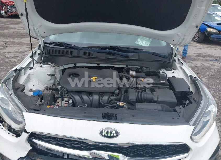 Photo 10 of 2019 Kia Forte S (VIN 3KPF34AD3KE119391)