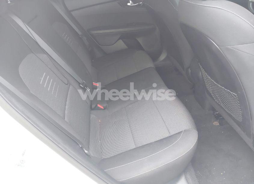 Photo 8 of 2019 Kia Forte S (VIN 3KPF34AD3KE119391)