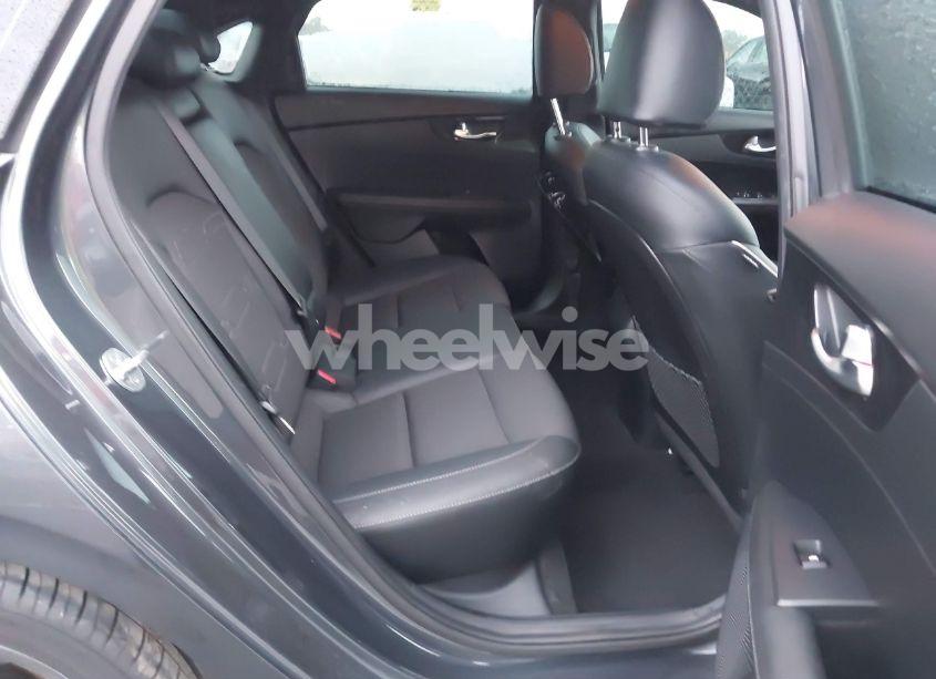 Photo 8 of 2020 Kia Forte GT LINE/S (VIN 3KPF34AD3LE142879)