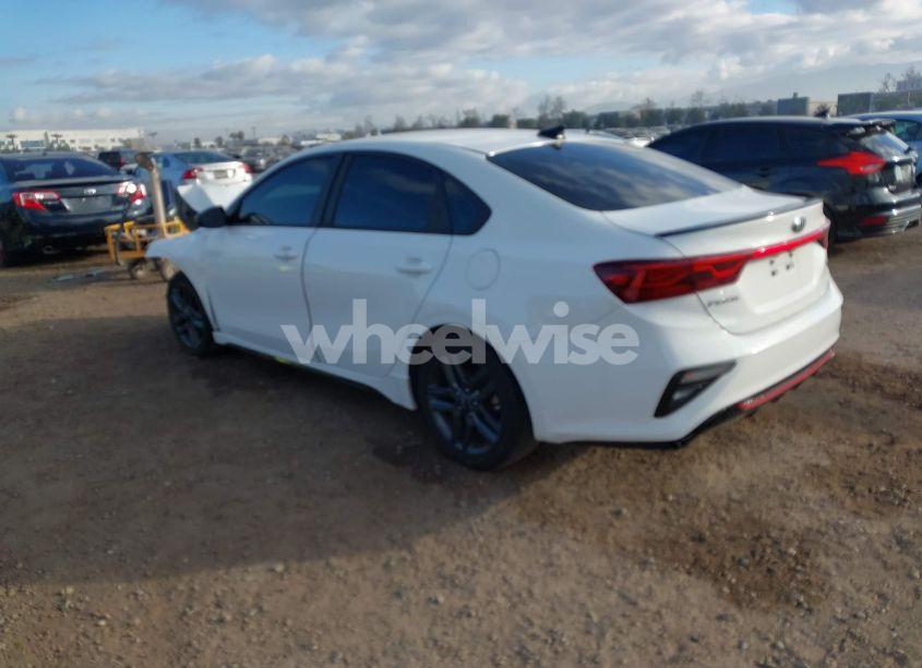 Photo 3 of 2021 Kia Forte GT-LINE (VIN 3KPF34AD3ME269116)