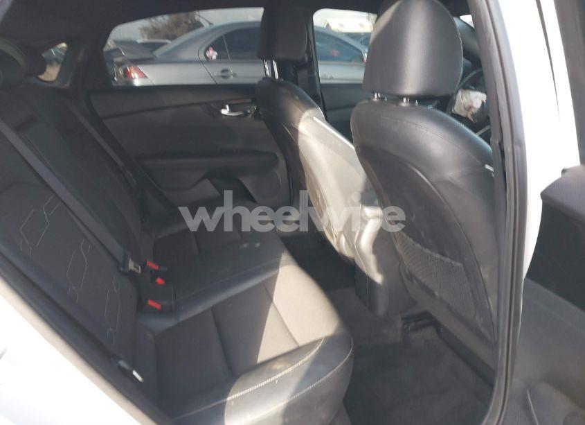 Photo 8 of 2021 Kia Forte GT-LINE (VIN 3KPF34AD3ME269116)