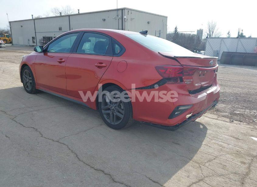 Photo 3 of 2021 Kia Forte GT-LINE (VIN 3KPF34AD3ME282979)