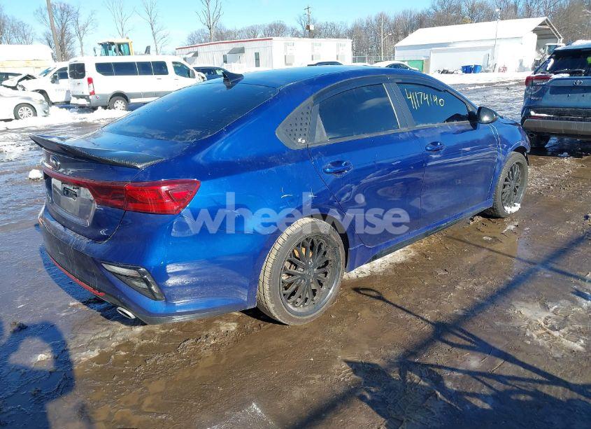 Photo 4 of 2021 Kia Forte GT-LINE (VIN 3KPF34AD3ME289480)