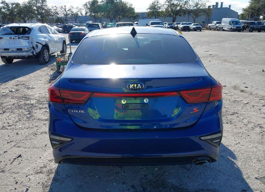 Photo 17 of 2019 Kia Forte S (VIN 3KPF34AD4KE018540)