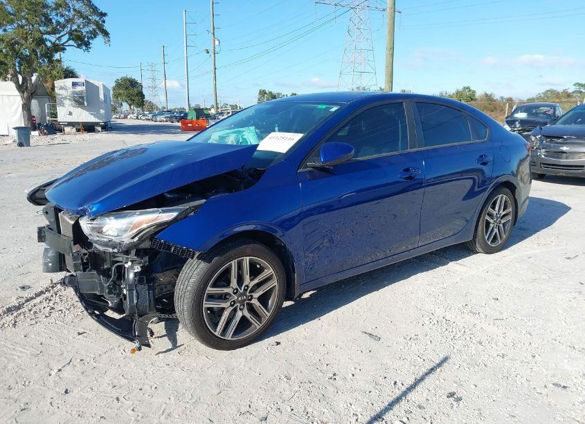 Photo 2 of 2019 Kia Forte S (VIN 3KPF34AD4KE018540)