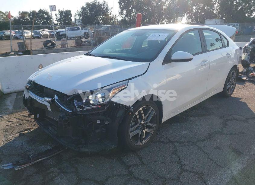 Photo 2 of 2019 Kia Forte S (VIN 3KPF34AD4KE070086)