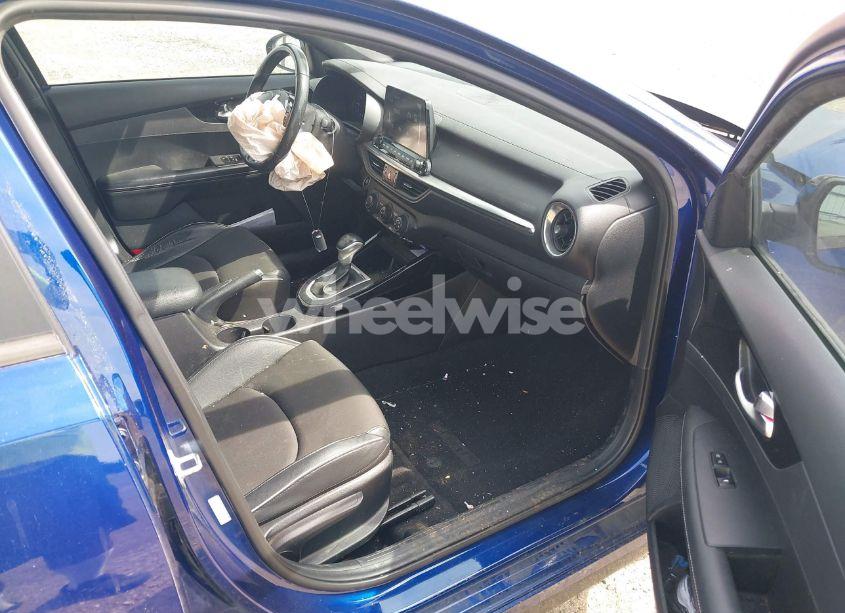 Photo 5 of 2020 Kia Forte GT-LINE (VIN 3KPF34AD4LE206699)