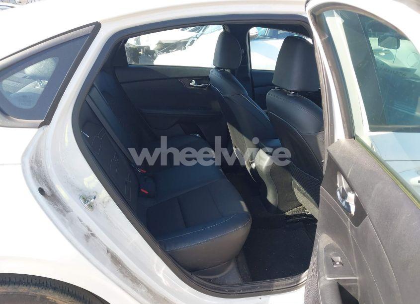 Photo 8 of 2020 Kia Forte GT-LINE (VIN 3KPF34AD4LE207965)