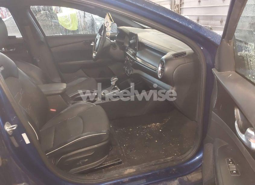 Photo 5 of 2020 Kia Forte GT-LINE (VIN 3KPF34AD4LE251738)