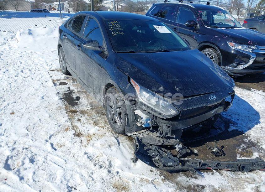 2021 Kia Forte GT-LINE (VIN 3KPF34AD4ME293103) main photo