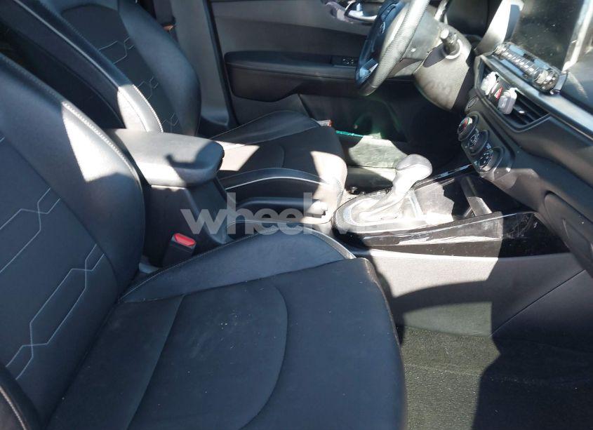 Photo 5 of 2021 Kia Forte GT-LINE (VIN 3KPF34AD4ME293103)