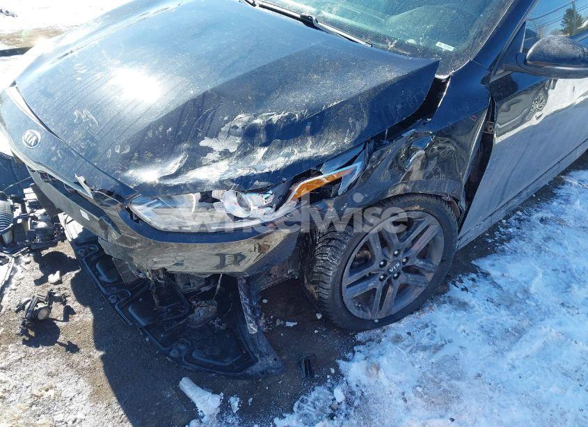 Photo 6 of 2021 Kia Forte GT-LINE (VIN 3KPF34AD4ME293103)