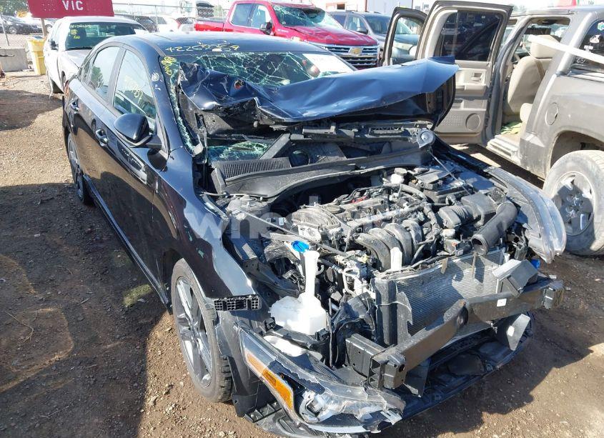 Photo 6 of 2021 Kia Forte GT-LINE (VIN 3KPF34AD4ME307615)