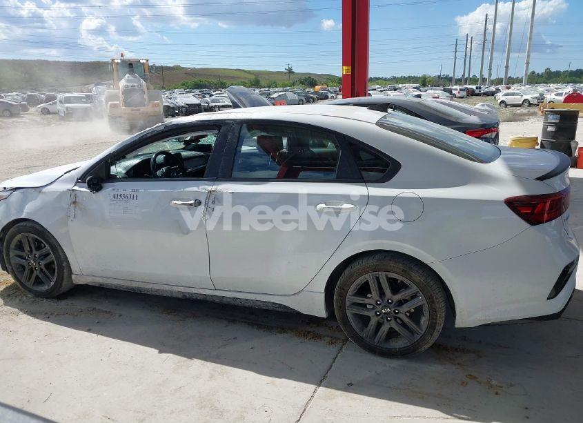 Photo 15 of 2021 Kia Forte GT-LINE (VIN 3KPF34AD4ME333650)