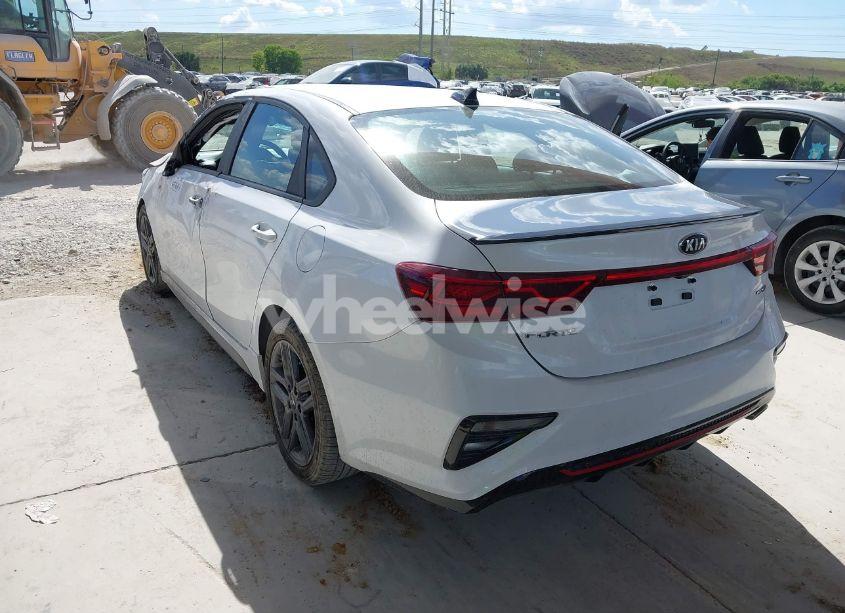 Photo 3 of 2021 Kia Forte GT-LINE (VIN 3KPF34AD4ME333650)