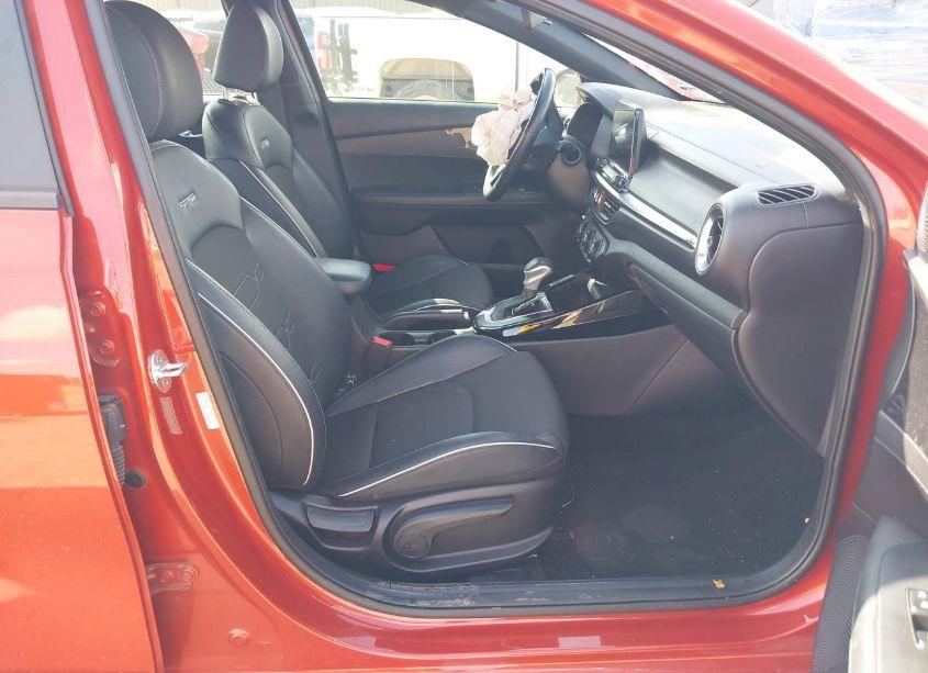 Photo 5 of 2021 Kia Forte GT-LINE (VIN 3KPF34AD4ME368043)