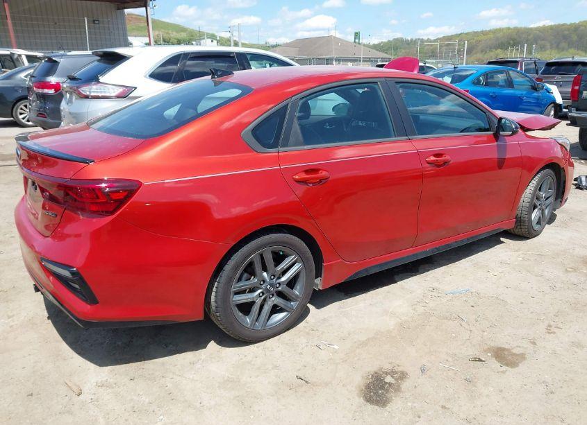 Photo 4 of 2021 Kia Forte GT-LINE (VIN 3KPF34AD4ME377065)