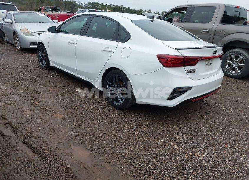 Photo 3 of 2021 Kia Forte GT-LINE (VIN 3KPF34AD4ME382427)