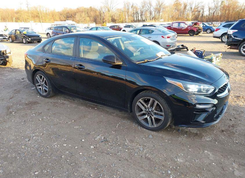 2019 Kia Forte S (VIN 3KPF34AD5KE027912) main photo