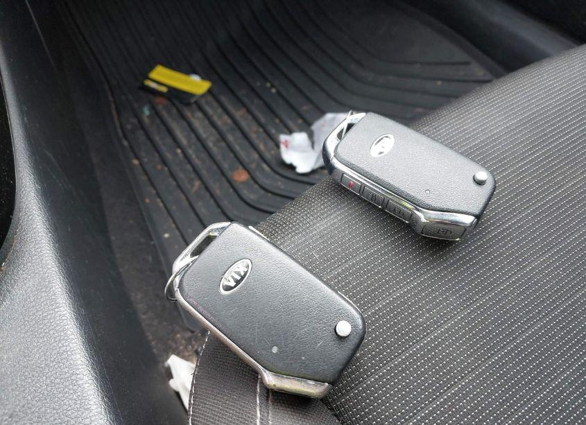 Photo 11 of 2019 Kia Forte S (VIN 3KPF34AD5KE027912)