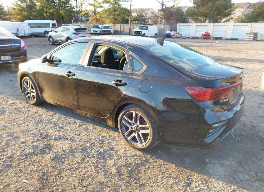 Photo 3 of 2019 Kia Forte S (VIN 3KPF34AD5KE027912)