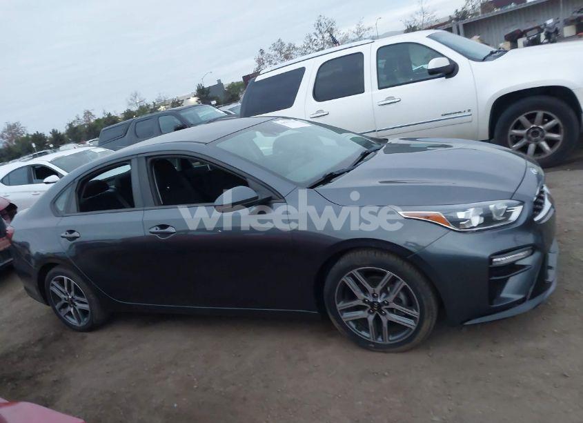Photo 13 of 2019 Kia Forte S (VIN 3KPF34AD5KE041826)