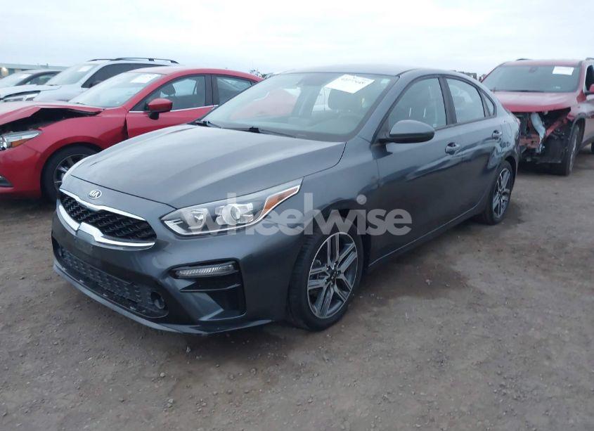 Photo 2 of 2019 Kia Forte S (VIN 3KPF34AD5KE041826)