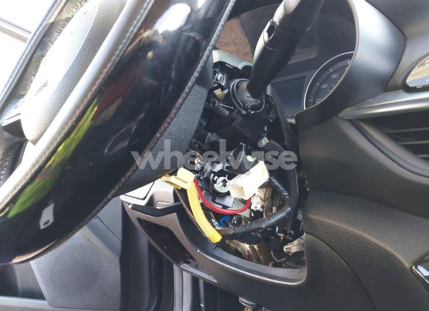 Photo 6 of 2019 Kia Forte S (VIN 3KPF34AD5KE041826)