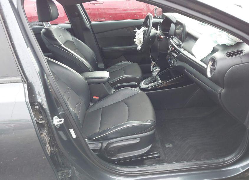 Photo 5 of 2020 Kia Forte GT-LINE (VIN 3KPF34AD5LE231546)