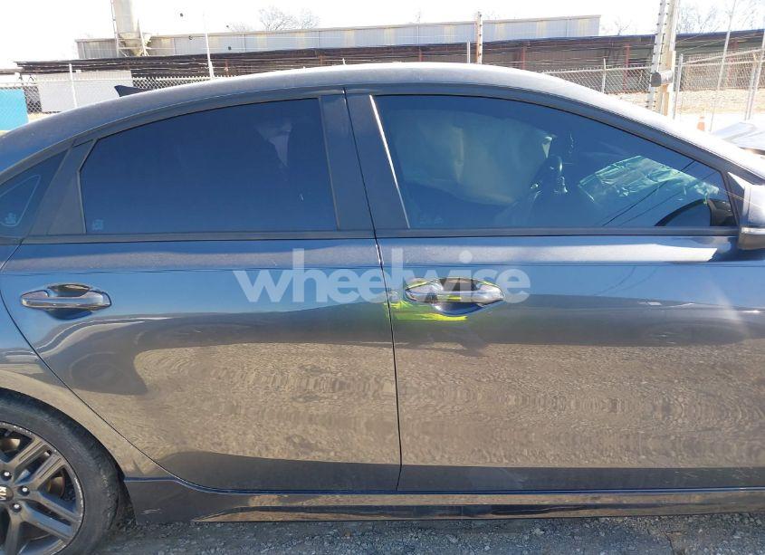 Photo 13 of 2020 Kia Forte GT-LINE (VIN 3KPF34AD5LE259217)