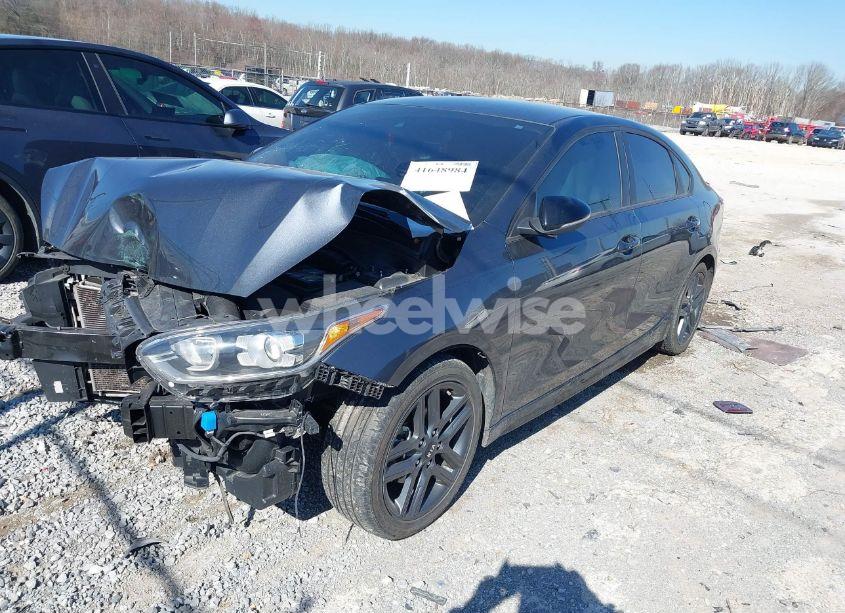 Photo 2 of 2020 Kia Forte GT-LINE (VIN 3KPF34AD5LE259217)